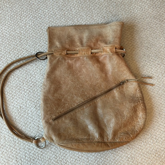 Anna Corinna distressed leather purse with multiple pockets in good condition - Picture 2 of 5